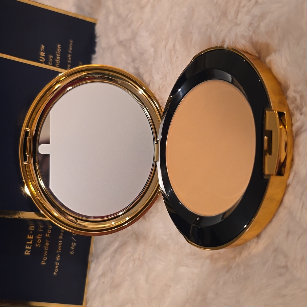 RELEVANT BRAND WOMEN'S COMPACT POWDER FOUNDATION SHADE GRACE 28